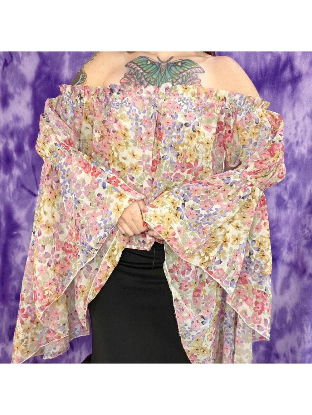 Floral oversized bell sleeve chiffon off shoulder crop top